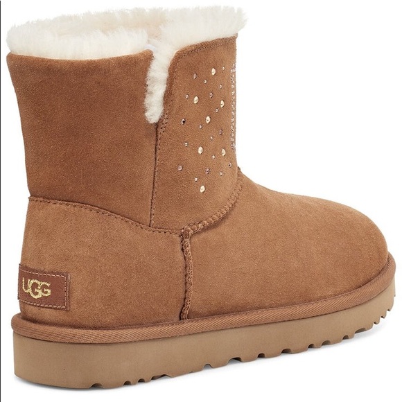 UGG W CLASSIC GEM MINI BOOT - Picture 11 of 16